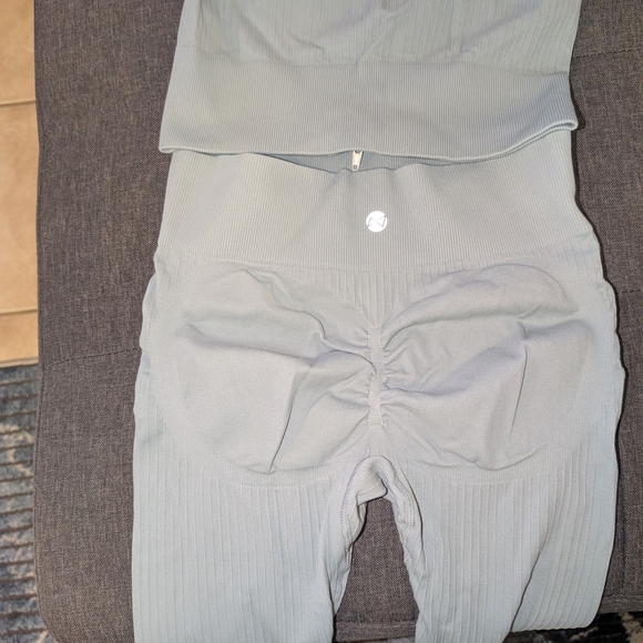 Chic Light Blue Ribbed Two-Piece Set - Picture 3 of 3